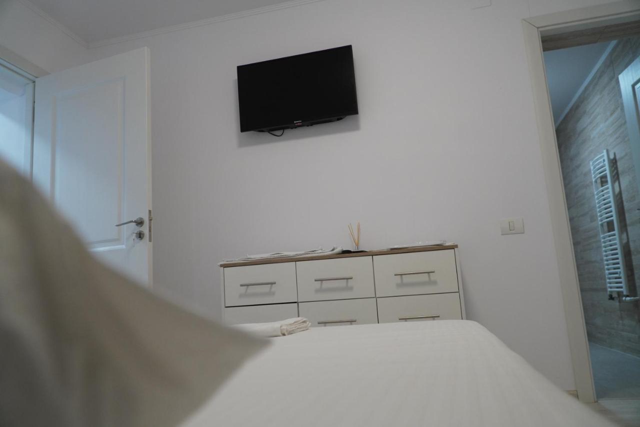 Vila Exclusive Targu Jiu Luaran gambar